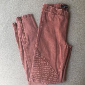 Beulah Motto Leggings